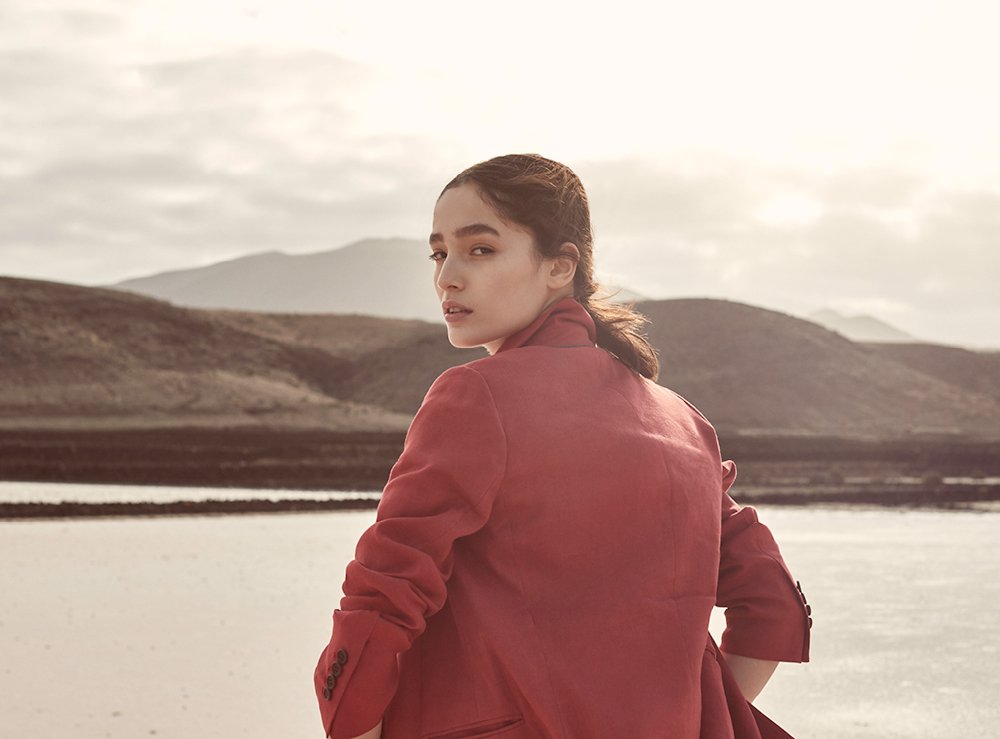 005_BRUNELLO_CUCINELLI_LOOKBOOK_SHOOTING_LANZAROTE_SS2020_FLOATER