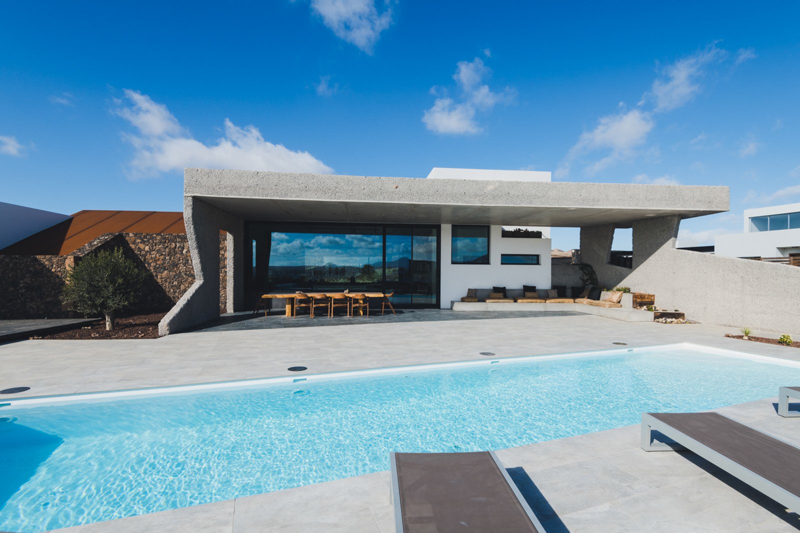 FUERTEVENTURA_FLOATER_PRODUCTIONS_20230309__RED0215_M