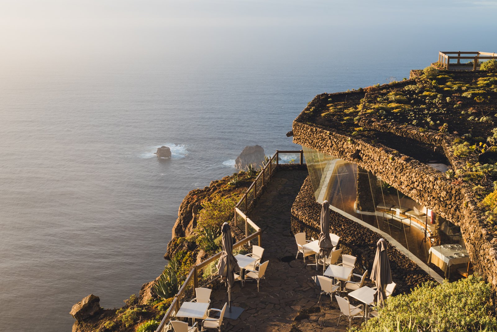 HIERRO_FLOATER_PRODUCTIONS_ERP8854