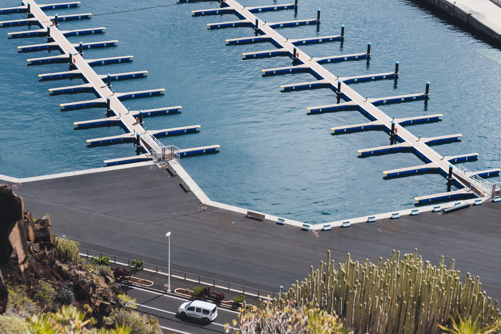 HIERRO_FLOATER_PRODUCTIONS_ERP9733