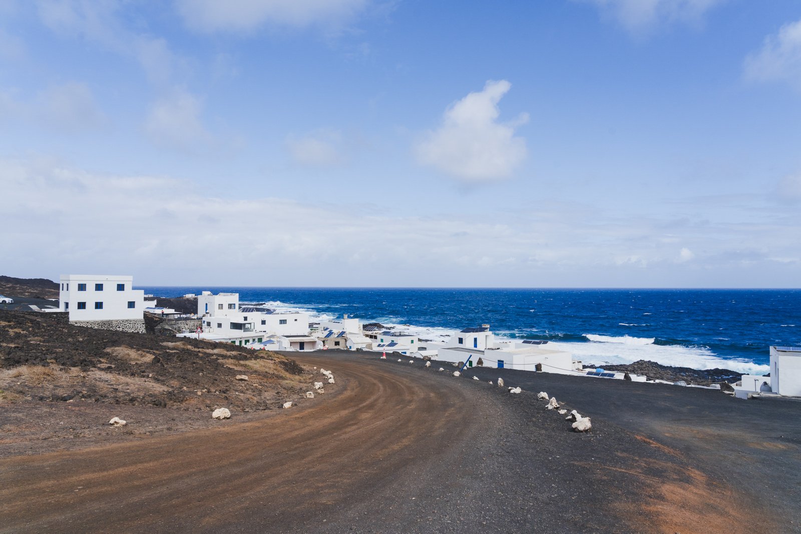 LANZAROTE_FLOATER_PRODUCTIONS_20250322_REG1323_M