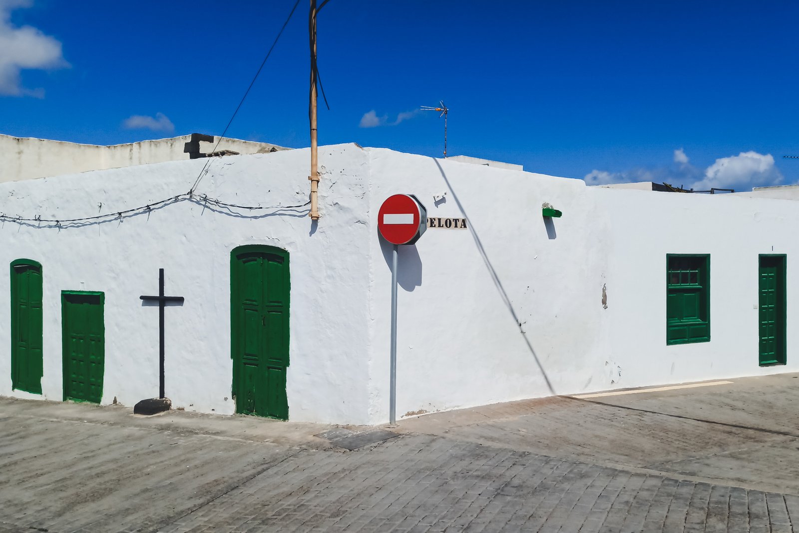 LANZAROTE_FLOATER_PRODUCTIONS_AND02_IMG-20220328-WA0017