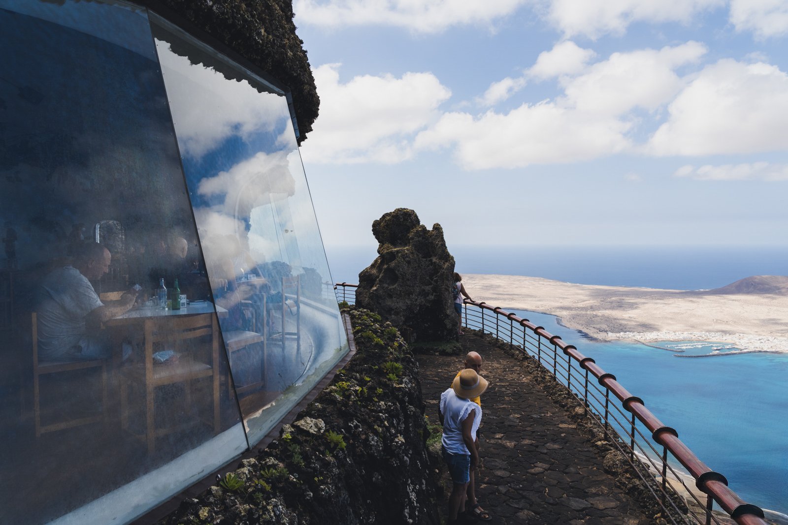 LANZAROTE_FLOATER_PRODUCTIONS_LZ__REG1734