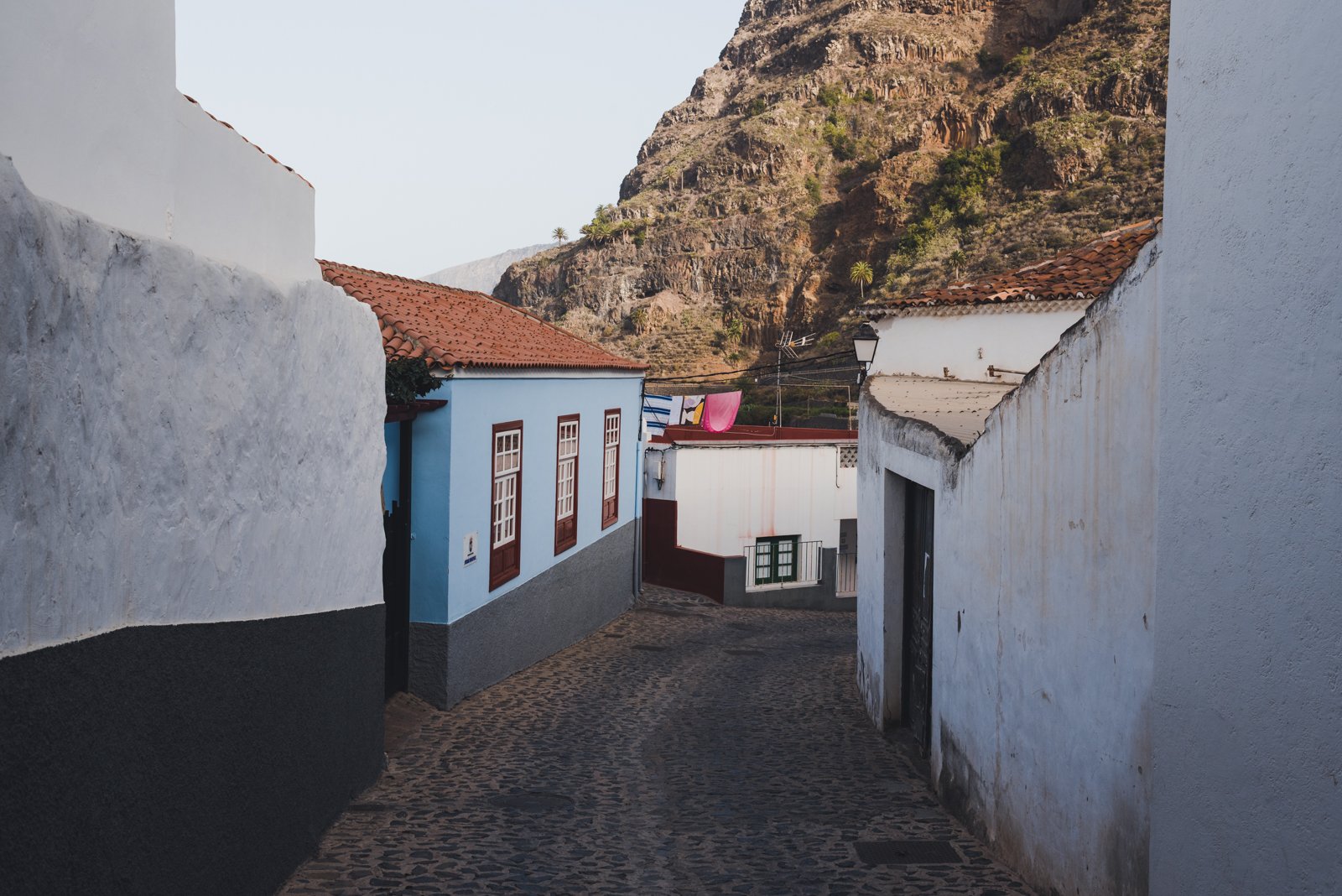 LA_GOMERA_FLOATER_PRODUCTIONS__ER29327