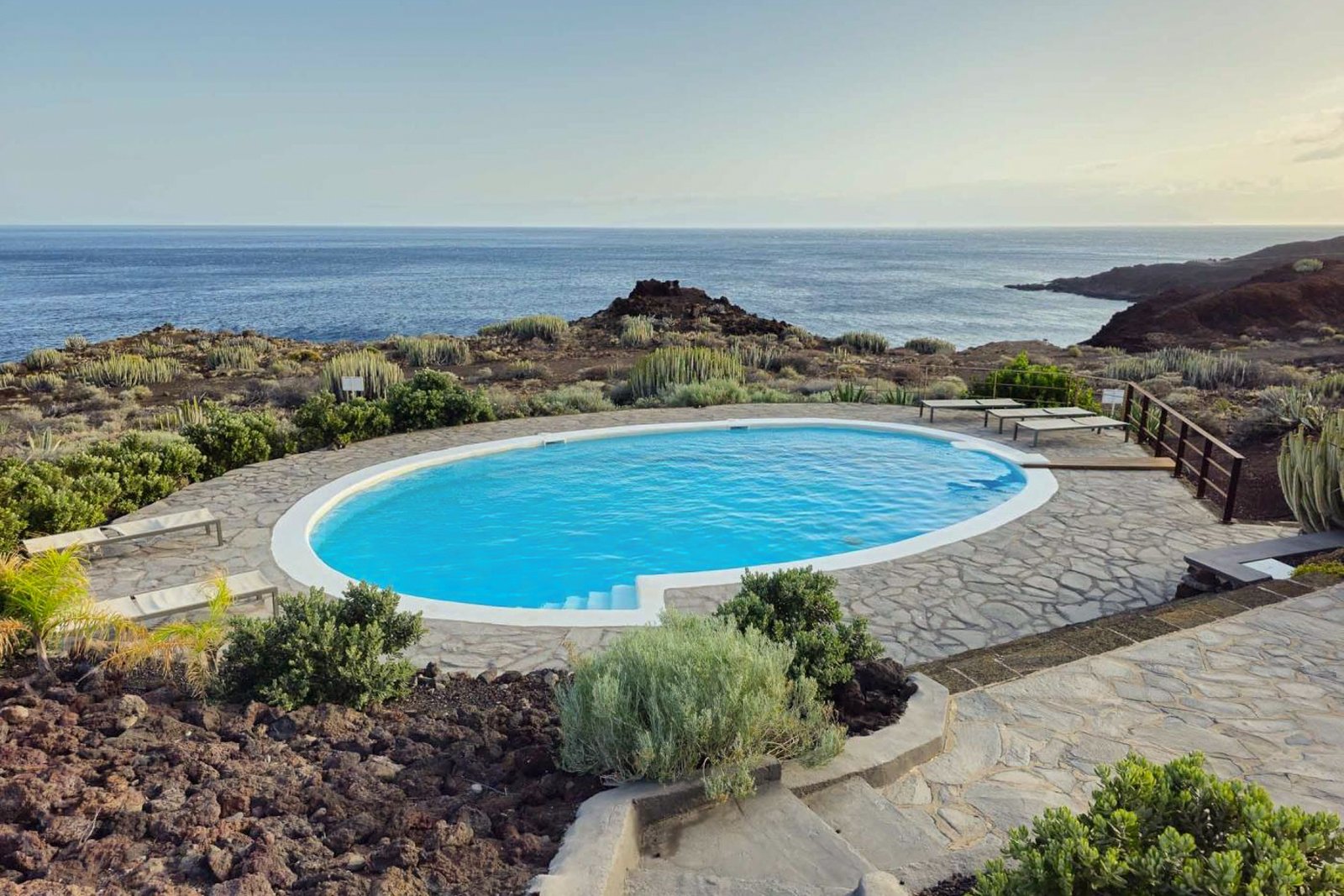 TENERIFE_FLOATER_PRODUCTIONS_TF_TEN_O_002