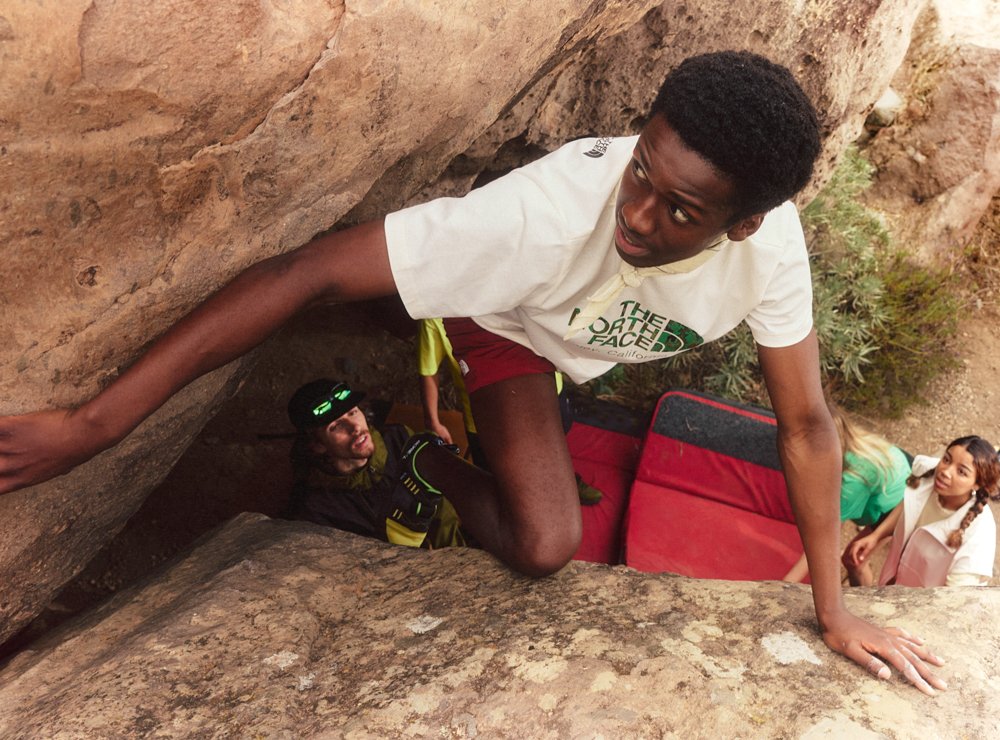 001_THE NORTH FACE_SHOOTING_TENERIFE_SS2024_FLOATER