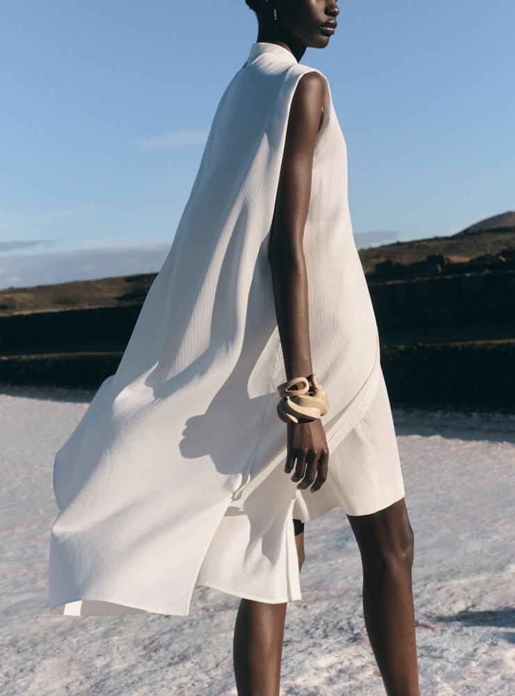 006_AGNONA_SHOOTING_LANZAROTE_SS2024_FLOATER